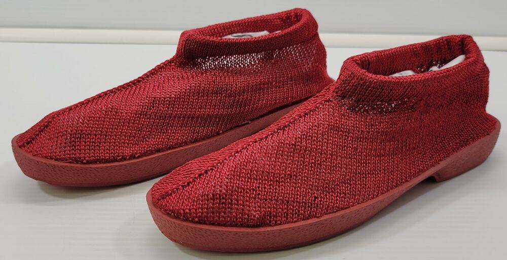 Jackie Women Red Woven Shoe Slipper XL Rubber Soles